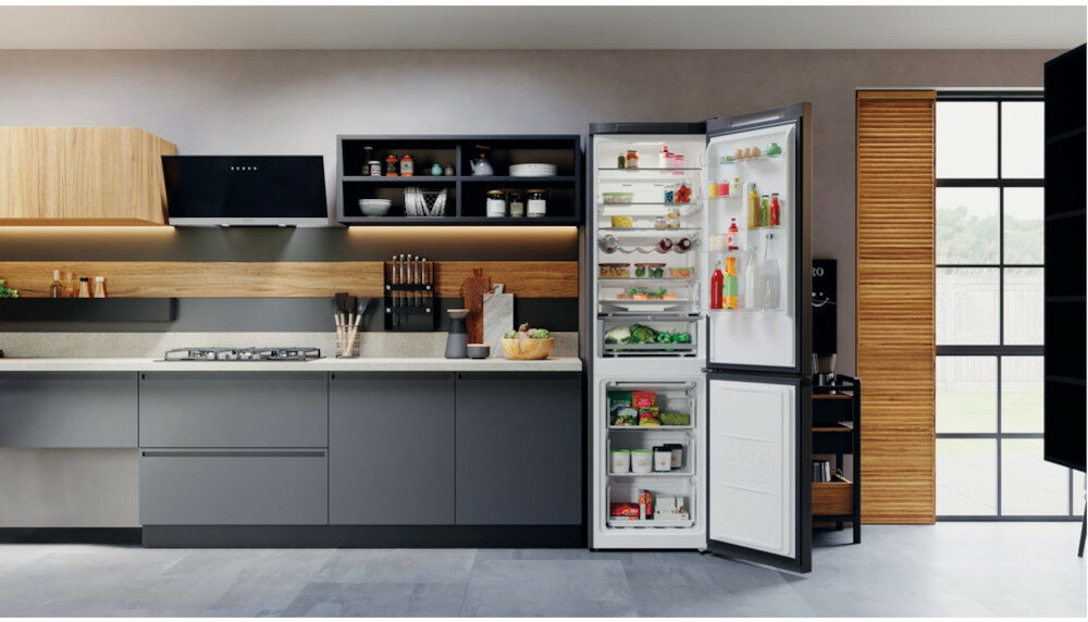 Lodówka HOTPOINT HAFC9 TA33SX O3 Nofrost 195.5cm Srebrna