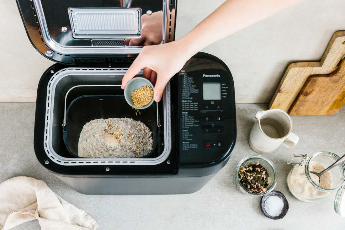Wypiekacz do chleba PANASONIC SD-R2530KXE Personalizowane ustawienia ręczne ustawienia kontrola proces wyrabianie wyrastanie ciasta przepisy upodobania