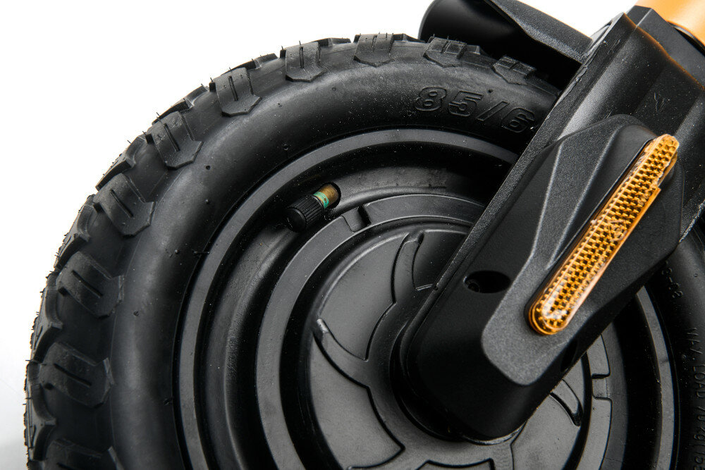 Hulajnoga elektryczna DUCATI Scrambler City Cross-e X mocny bezszczotkowy silnik moc prędkość minimalna konserwacja niskim stopniem zużycia bardzo cichy