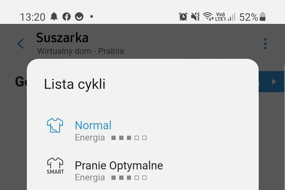 ekran smartfona wyświetla listę dostępnych programów ekran smartfona wyświetla listę dostępnych programów