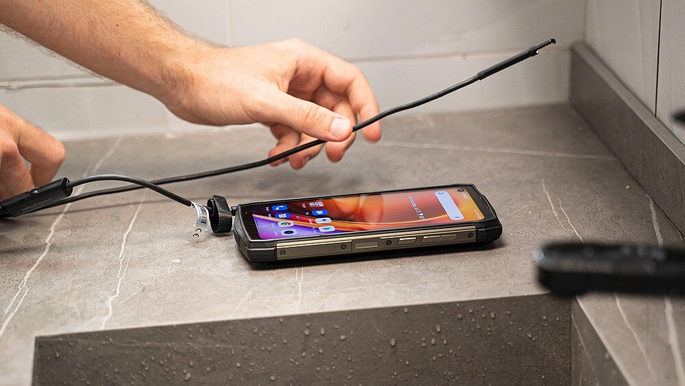Smartfon ULEFONE Power Armor 13 ekran bateria wydajność aparat sterowanie pamięć ram procesor obudowa porty ładowanie muzyka głośniki dźwięk pojemność rozdzielczość opis dane zestaw