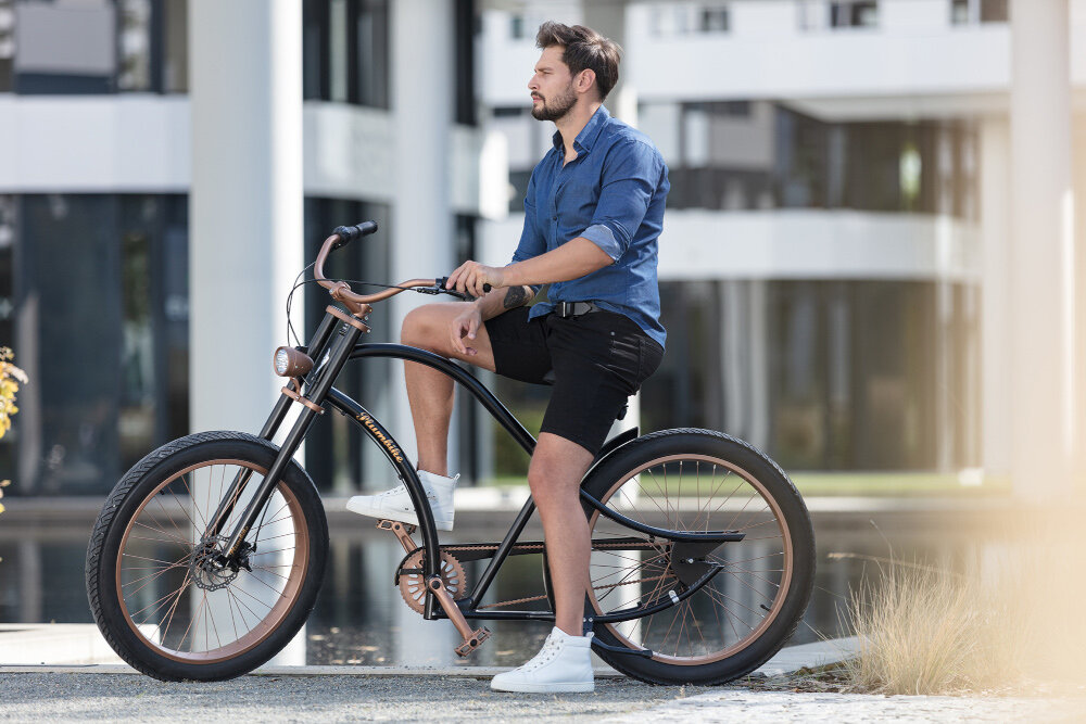 Rower miejski PLUMBIKE Grand Chopper Unique James 3B 26 cali męski Czarny rama 18-vcalowa aluminiowa lekka odporność na korozję i uszkodzenia mechaniczne