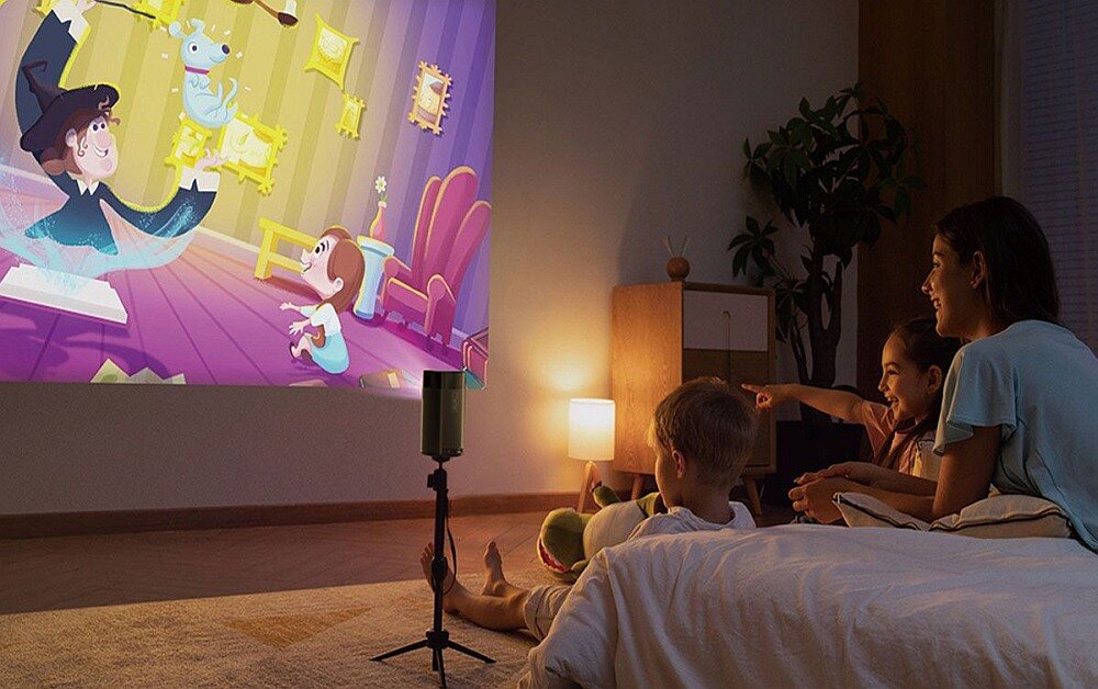 Projektor NEBULA Apollo przenośny kompaktowy projektor rozdzielczość matryca lampa calarz obraz kolory jakośc filmy oglądanie zasilanie bateria pojemność cechy dane opis