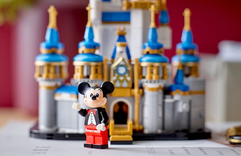 LEGO Disney Miniaturowy zamek Disneya 40478 Zapraszamy do magicznego królestwa Disney Piękny zestaw dla każdego