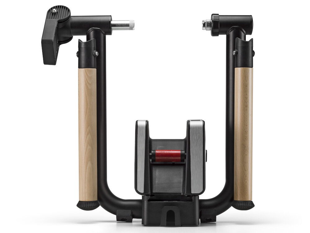 Trenażer rowerowy ELITE Tuo EL0192001 w zestawie nasadka na koła powyżej 28 cali zasilacz szybkozamykacz klucz nastawny adaptery pod oś darmowa subskrypcja aplikacji My E-Training ważna na 12 miesięcy instrukcja obsługi w języku polskim