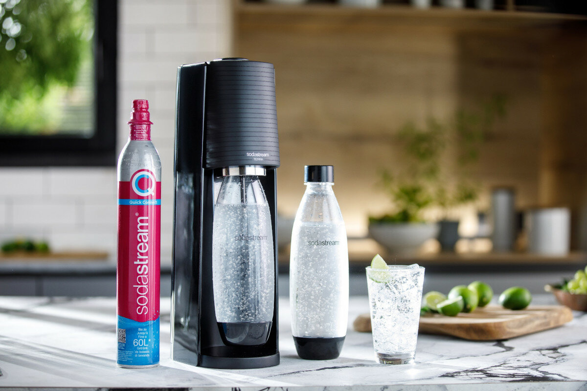 SODASTREAM-Terra sodastream terra funkcjonalność nowoczesność gazowany napój butelka czysta woda bąbelki