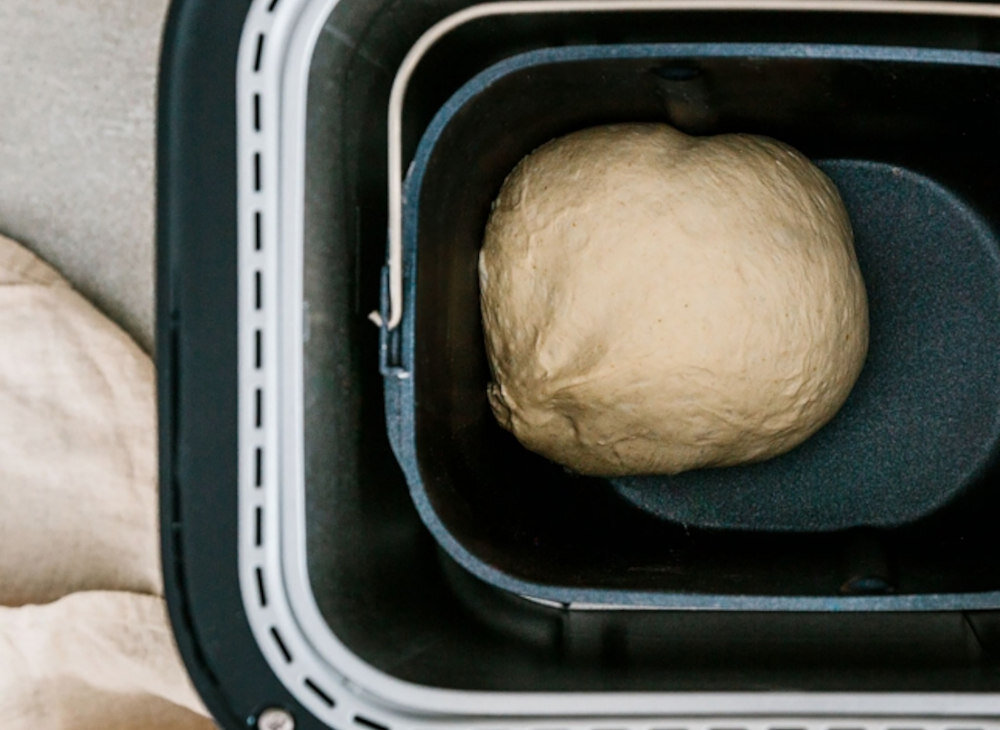 Wypiekacz do chleba PANASONIC SD-B2510 Łatwość użytkowania i czyszczenia misa pojemność pwołoka nieprzywierająca szybkie wyjęcie i czyszczenie dokładne odmierzanie składników wypieki przygotowywanie