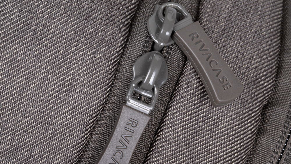 Plecak na laptopa RIVACASE Galapagos  - zamek