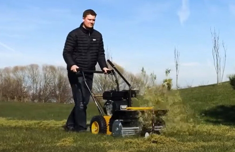 Zamiatarka spalinowa TEXAS 710TGE aerator trawnikowy