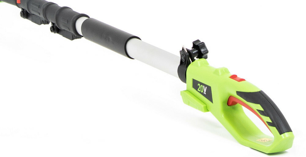Piła akumulatorowa 4GARDEN PCB18E-AH-B15-S niewielka masa waga 4,1 kg ergonomiczna rączka z wygodnym włącznikiem pas podtrzymujący wysokiej jakości sprzęt ogrodniczy