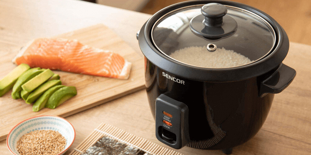 Ryżowar SENCOR SRM 0601BK Łatwe czyszczenie wewnętrzny pojemnik z nieprzywierającą powłoką Wyjmowany wkład obudowa ze stali nierdzewnej