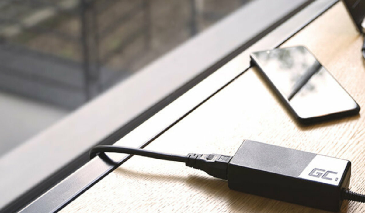 GREEN CELL Uniwersalny USB-C 45W okno