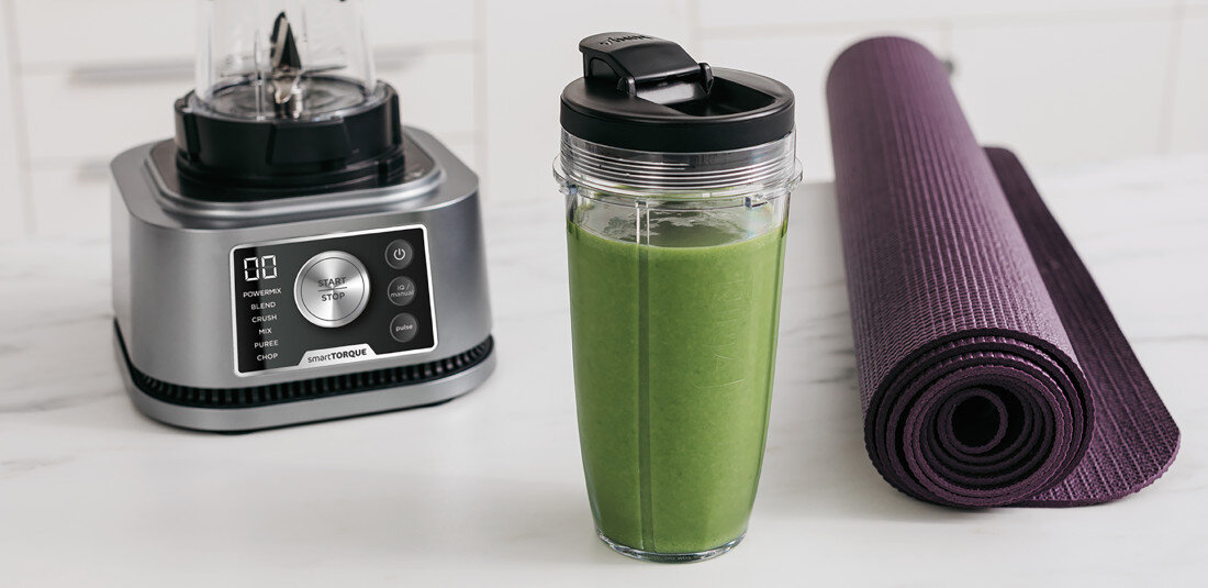 Blender kielichowy NINJA CB350EU + 2 bidony w komplecie Kubek Power Nutri pojemność możliwości ustnik szczelna pokrywka kruszenie lodów mielenie orzechów nasion