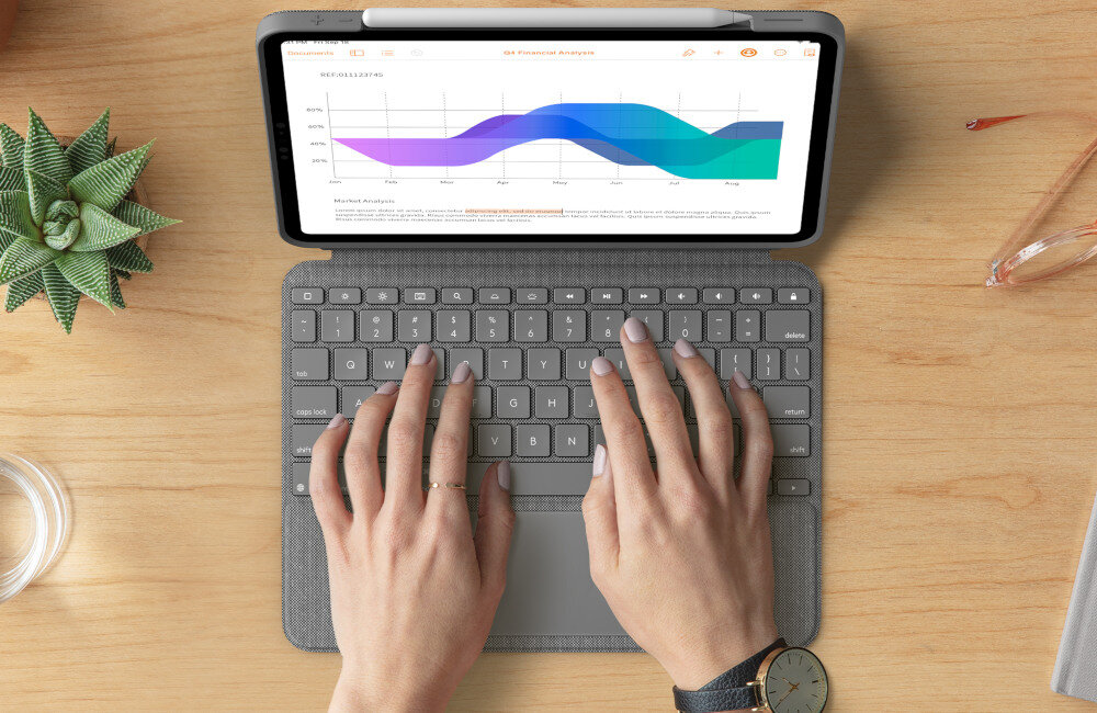 Etui na iPad Pro LOGITECH Combo Touch ładowanie miejsce na rysik apple pencil