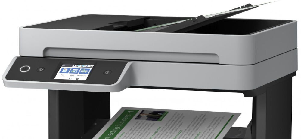 Urządzenie wielofunkcyjne EPSON EcoTank L6460 Druk w kolorze, Automatyczny druk dwustronny, Wi-Fi prezentacja urządzenia od przodu pod kątem na niebieskim tle zbliżenie na wydrukowaną kartkę z napisem szybkie skanowanie rozdzielczość skanowania 1200 x 2400 DPI czas skanowania A4 sprawne działanie