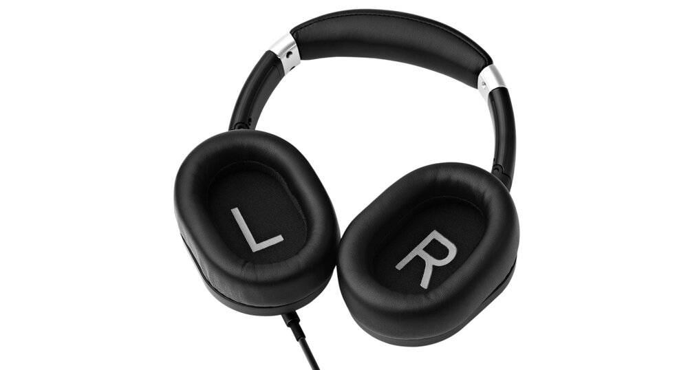 Słuchawki nauszne AUSTRIAN AUDIO Hi-X15 Czarno-czerwony dźwięk moc łączność szumy redukcja szumów hałas głośność zakres częstotliwość waga zasilanie ładowanie złącze port wtyczka działanie etui smartfon sterowanie wygoda muzyka