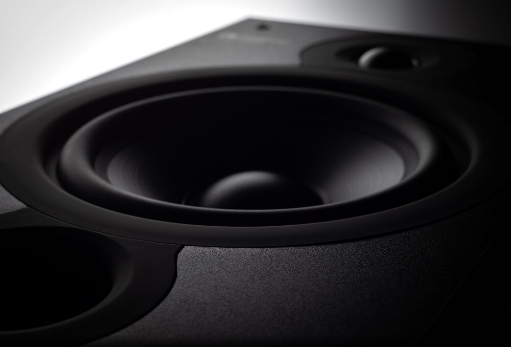Kolumna głośnikowa CAMBRIDGE AUDIO SX50 dźwięk jakość obudowa przetworniki wielkość wzornictwo