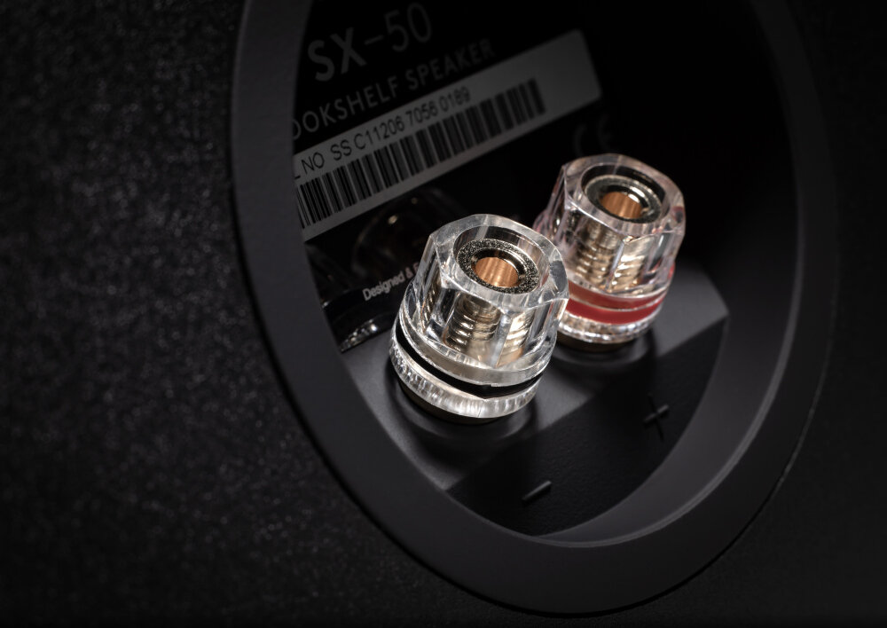 Kolumna głośnikowa CAMBRIDGE AUDIO SX50 dźwięk jakość obudowa przetworniki wielkość wzornictwo 