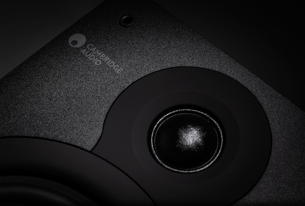 Kolumna głośnikowa CAMBRIDGE AUDIO SX50 dźwięk jakość obudowa przetworniki wielkość wzornictwo 