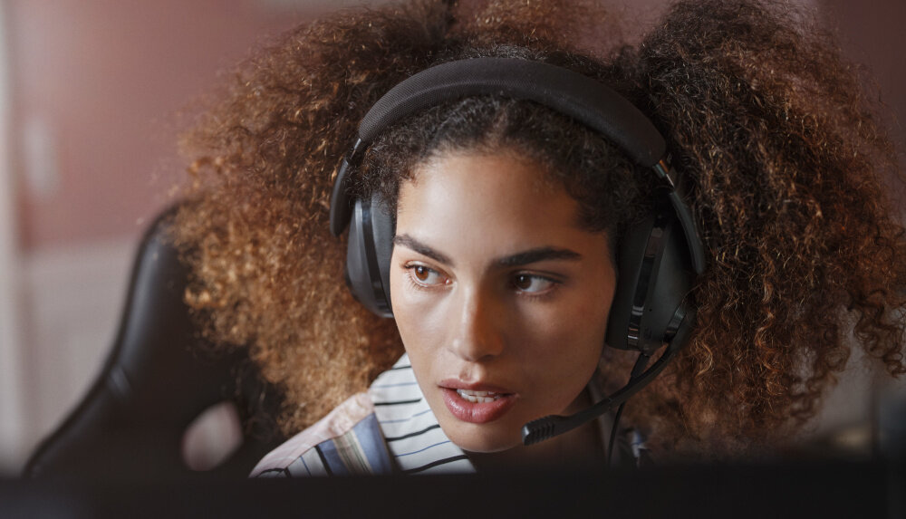 Słuchawki SENNHEISER Epos H3 Hybrid szczelność akustyczna nauszniki ergonomia