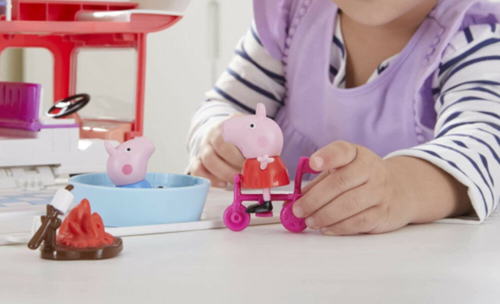 ZABAWKA HASBRO ŚWINKA PEPPA KAMPER RODZINNY F2182 akcesoria rozwój kreatywność