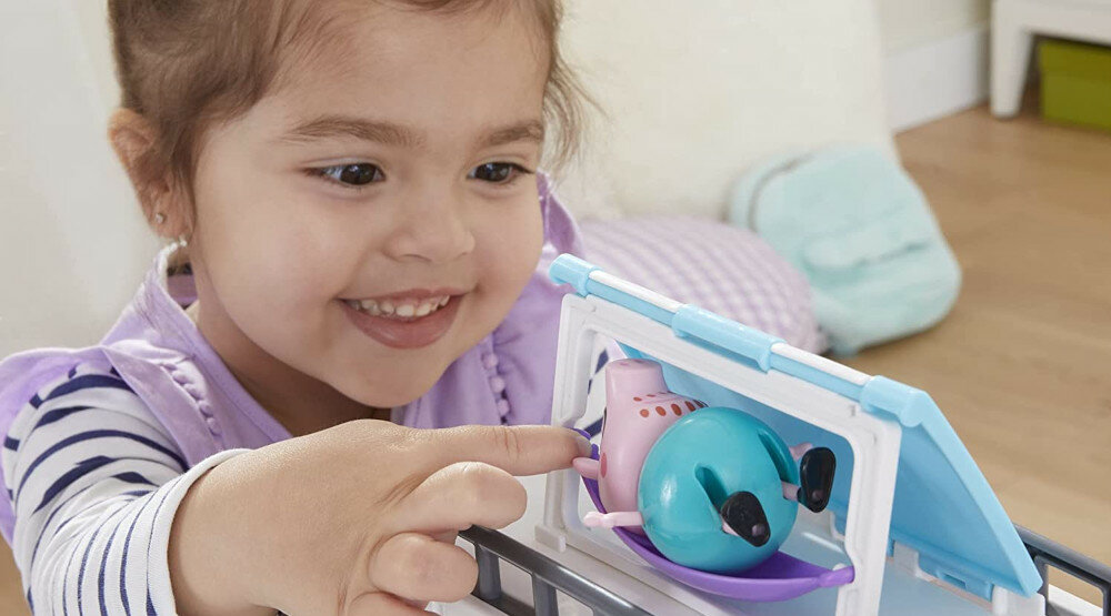ZABAWKA HASBRO ŚWINKA PEPPA KAMPER RODZINNY F2182 prezent