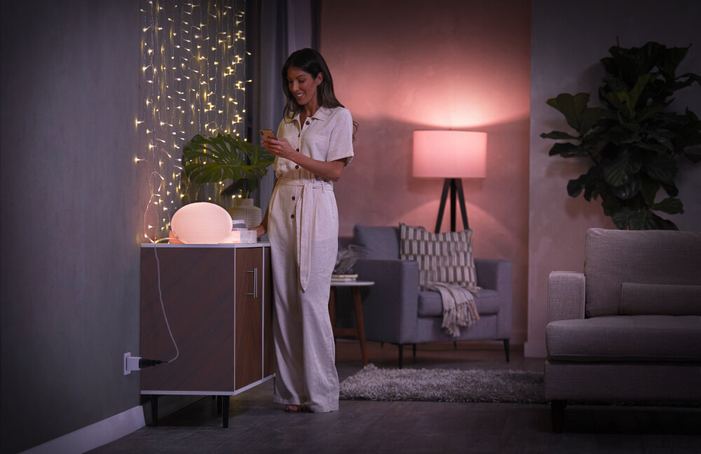 Gniazdko PHILIPS HUE Smart 929003050601 Bluetooth asystenci łączność bezprzewodowa kolory zmiana