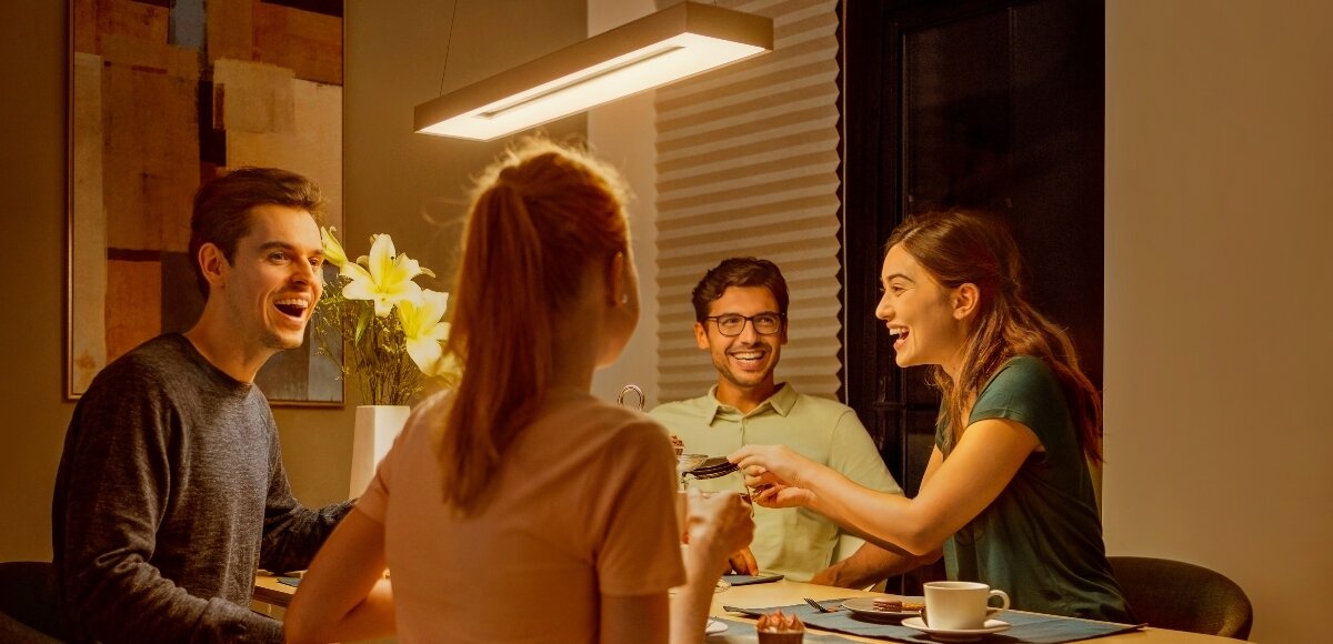Lampa podlogowa PHILIPS HUE Signe Gradient Bialy tryby aranzacje