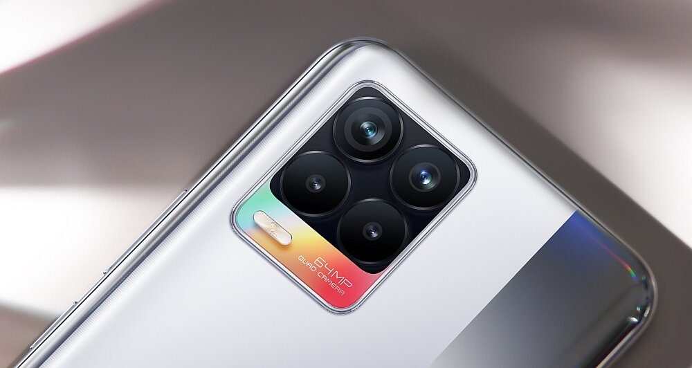 Smartfon REALME 8 ekran aparat bateria ładowanie wydajność ram procesor pojemność rozdzielczość zdjęcia filmy czytnik papilarny obudowa kolory