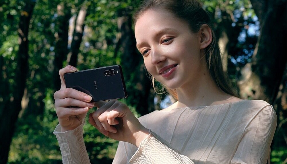 Smartfon SONY Xperia 10 III aparat bateria procesor wydajność opis cechy pojemność ekran rozdzielczość zdjęcia