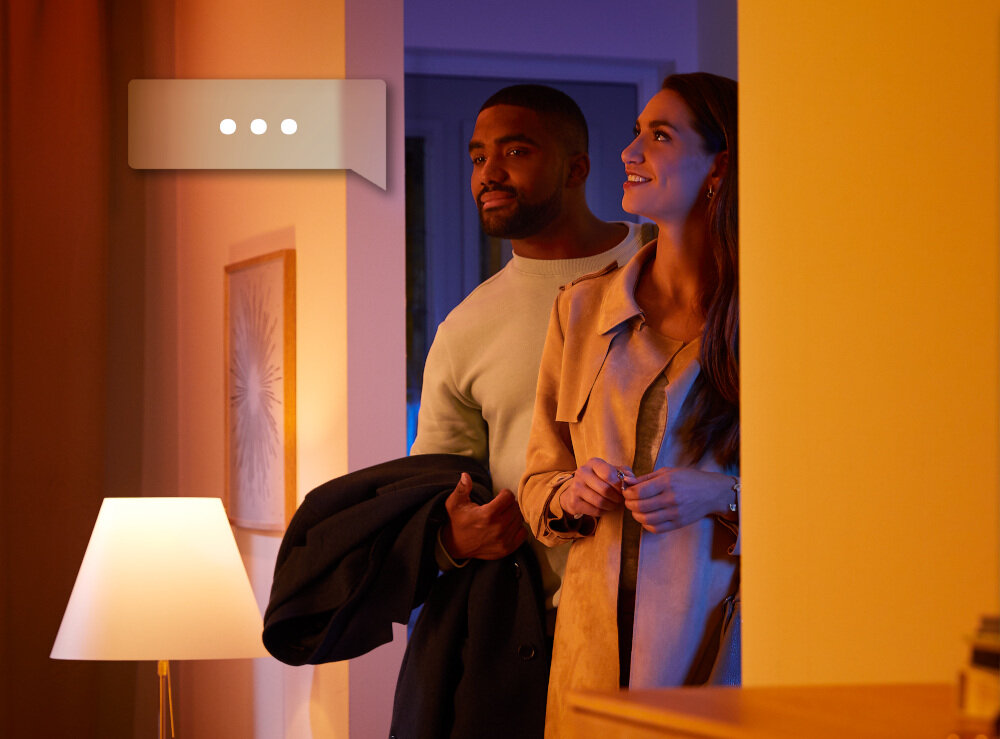 Inteligentna żarówka LED PHILIPS HUE 212378 9W E27 Wi-Fi (2 szt.) + Mostek współpracuje z Amazon Alexa Apple HomeKit Google Assistant sterowanie za pomocą głosu