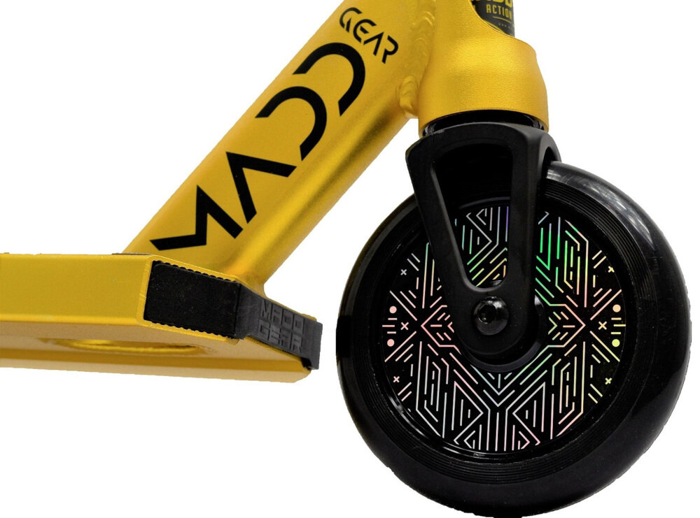 Hulajnoga wyczynowa MADD GEAR Kick Kaos Czarno-złoty koła PU rozmiar 120 mm wysokiej klasy chromowane łożyska ABEC 9 płynność ruchu twardość 88A