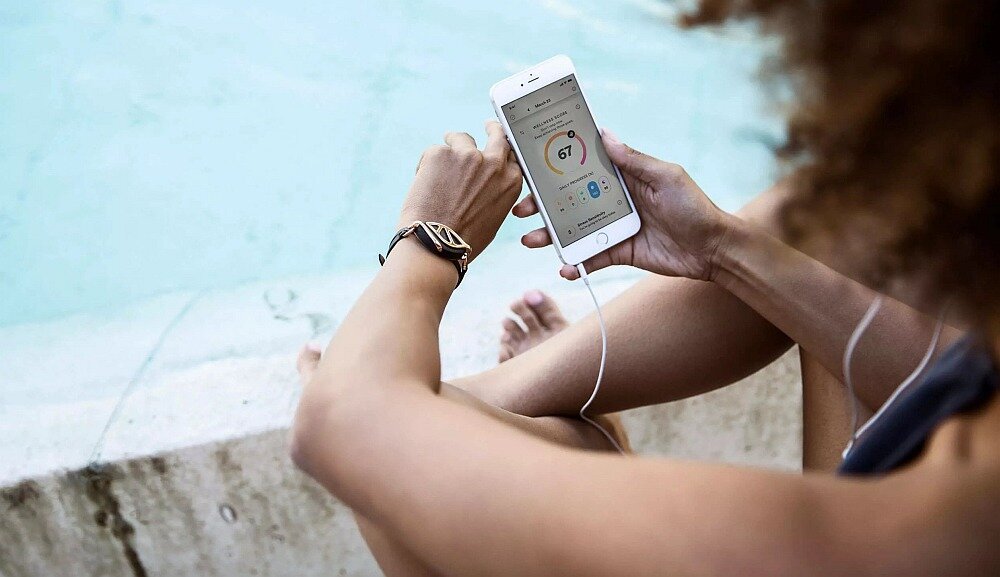 Smartband BELLABEAT Leaf Urban zdrowie łączność aplikacja monitoring sport bateria