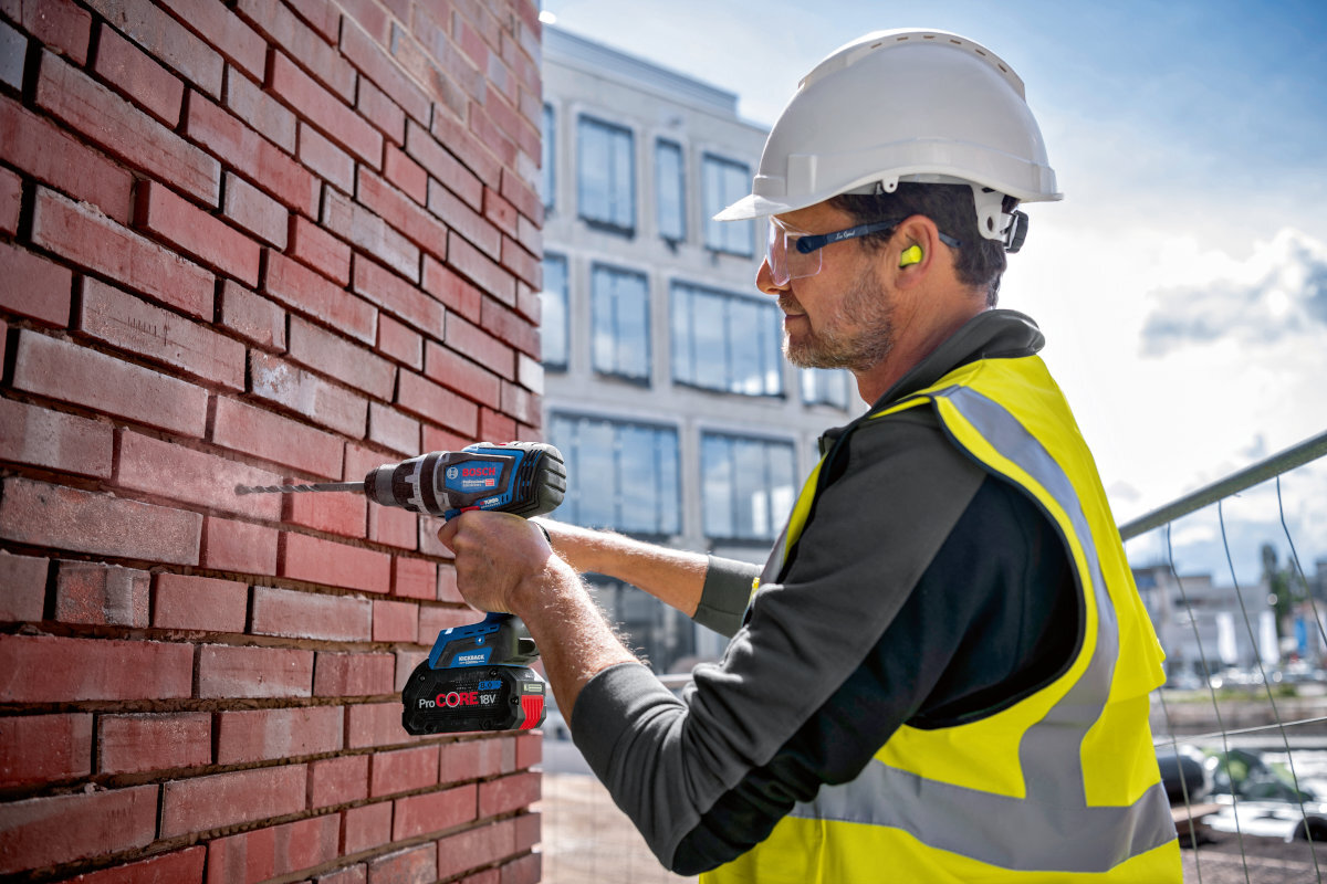 Wiertarko-wkrętarka BOSCH Professional GSB 18V-150 C wygoda technologia ładowanie