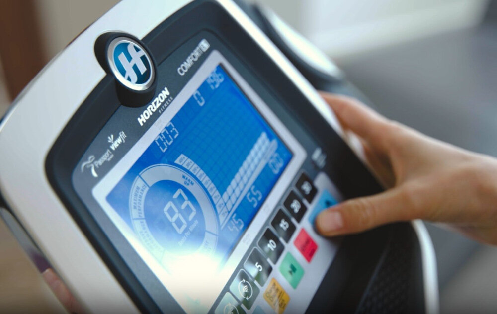 Rower indukcyjny HORIZON FITNESS Comfort 8.1 Viewfit aplikacja wyposażenie indukcyjny system hamowania system Exact Force Induction Barke