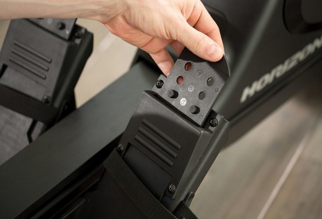 Wioślarz indukcyjny HORIZON FITNESS Oxford 6 Viewfit Siedzisko Zintegrowany system Viewfit Wygodna i intuicyjna obsługa Innowacyjne rozwiązania technologiczne Doskonała jakość i wydajność