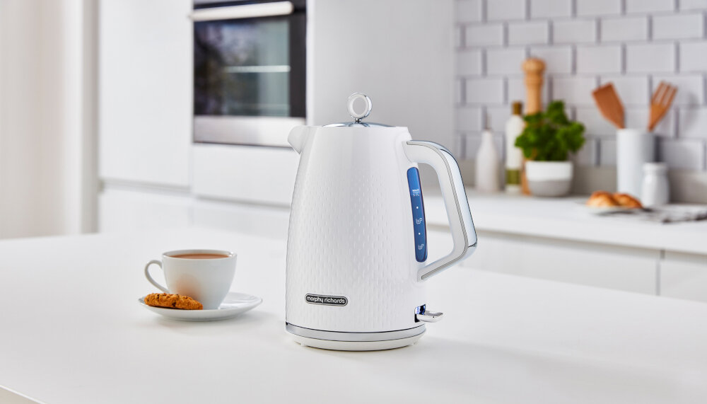 Czajnik MORPHY RICHARDS Verve pojemność moc