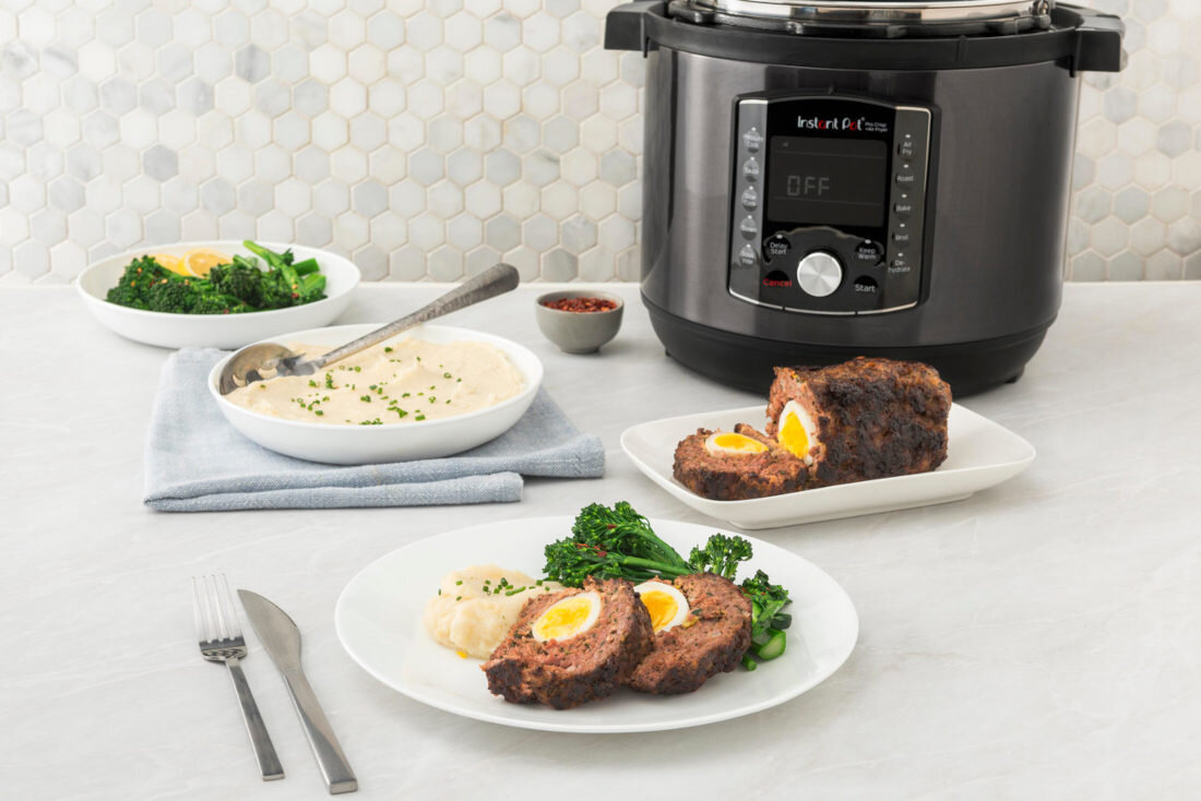 Multicooker INSTANT POT Pro Crisp + Air Fryer 11 w 1 szybkowar wolnowar parowar patelnia smażenie podgrzewacz sous vide frytkownica mini piekarnik grill odwadniacz gotowanie