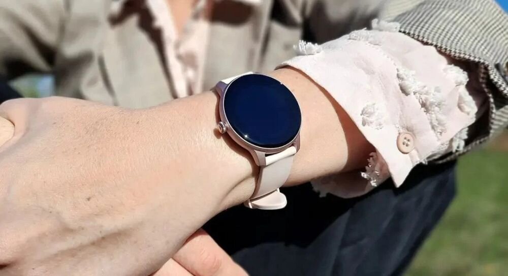 Smartwatch IMILAB W11   ekran bateria czujniki zdrowie sport pasek ładowanie pojemność rozdzielczość łączność sterowanie krew puls rozmowy smartfon aplikacja 