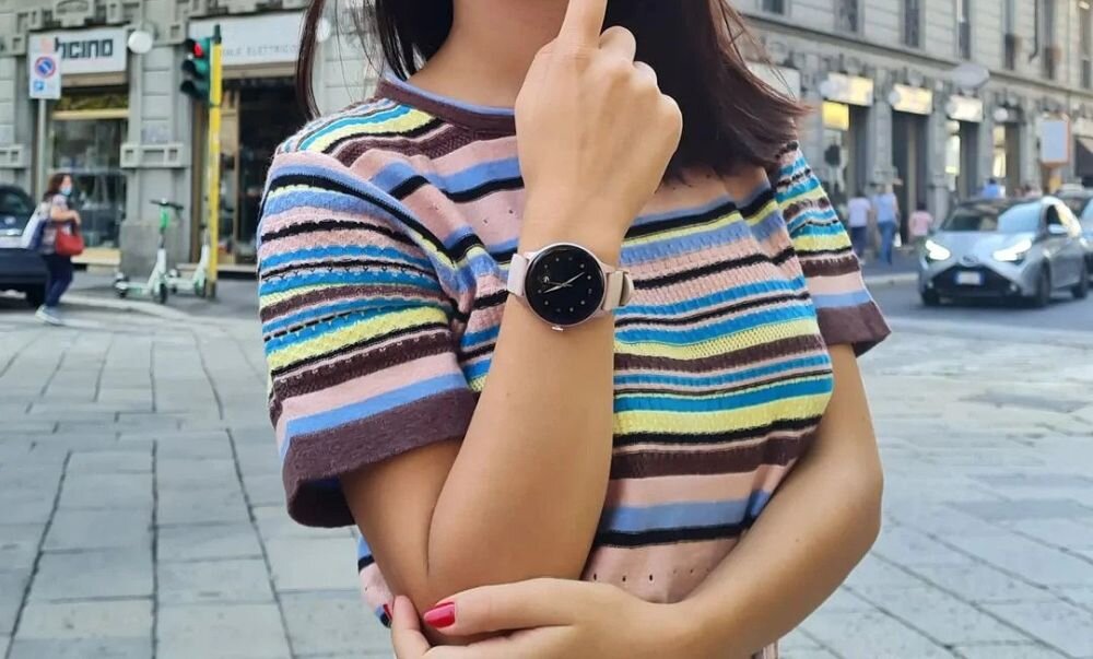 Smartwatch IMILAB W11   ekran bateria czujniki zdrowie sport pasek ładowanie pojemność rozdzielczość łączność sterowanie krew puls rozmowy smartfon aplikacja 