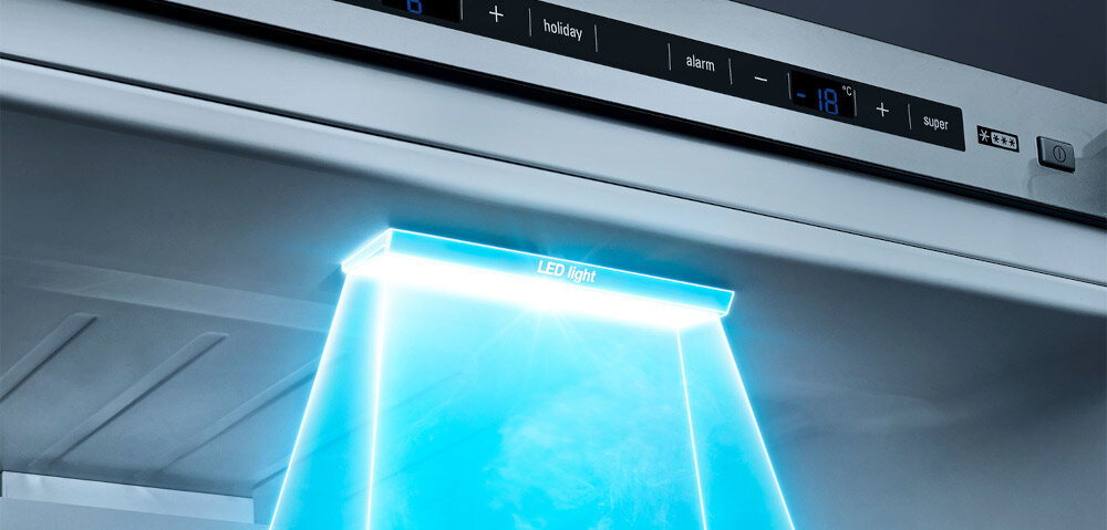 LODÓWKA SIEMENS KG39NAIBT oświetlenie LED