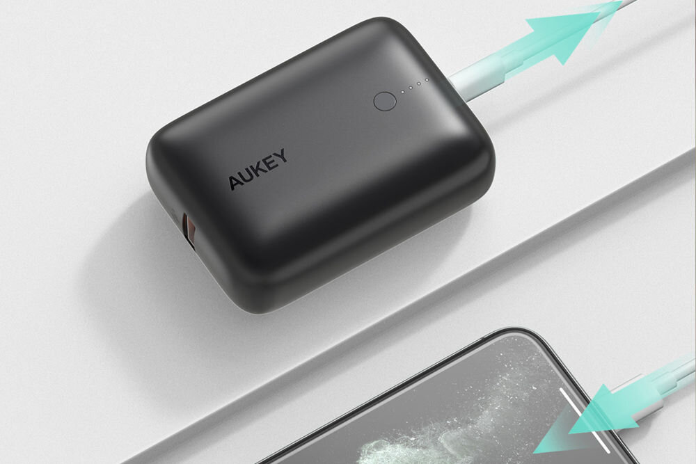 Powerbank AUKEY PB-N83S 10000 mAh 22.5W Czarny specjalista w szybkim ładowaniu baterii maksymalna moc wyjściowa USB-C wynosząca 20 W naładowanie w ok godzinę USB-A Quick Charge 3.0 moc ładowania do 18 W