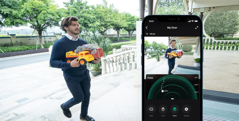 Wideodomofon 360 AR3XAC00 do domów z podwórkiem możliwość skonfigurowania promienia działania radaru tworzenie stref prywatnych wykrywanie paczek przed drzwiami uruchamianie alarmu w przypadku próby porwania