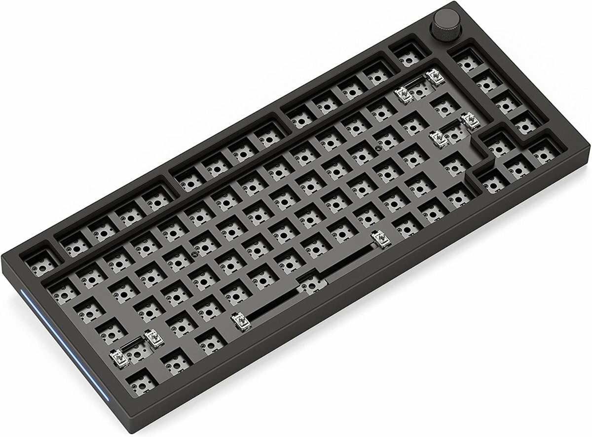 GLORIOUS-GMMK-PRO skos front