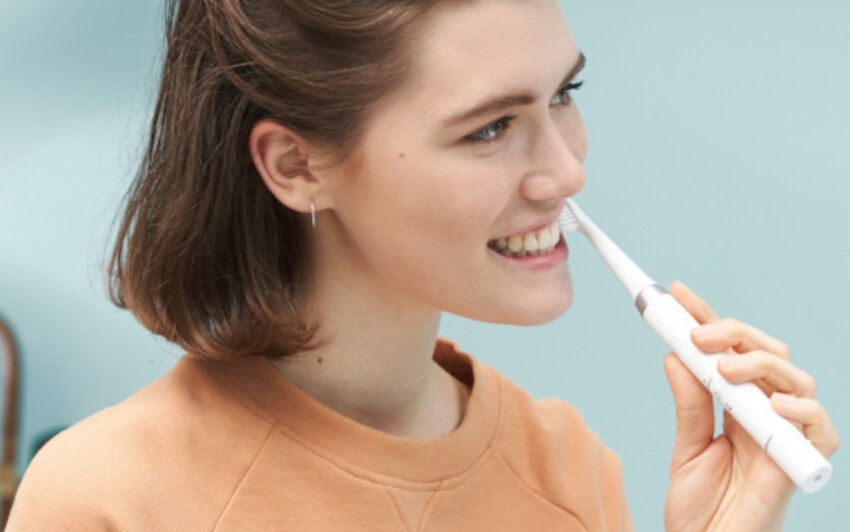 Szczoteczka soniczna PANASONIC EW-DM81 + Irygator EW1411 31 000 ruchow na minute dwie wymienne koncowki