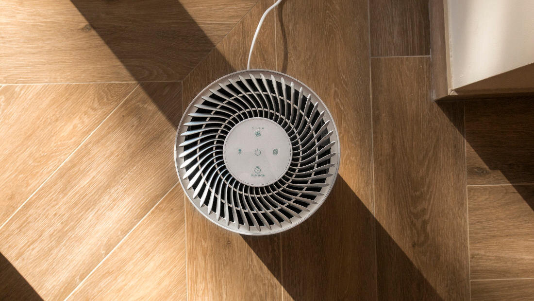 Oczyszczacz powietrza CECOTEC 2000 Connected czujnik PM 2,5