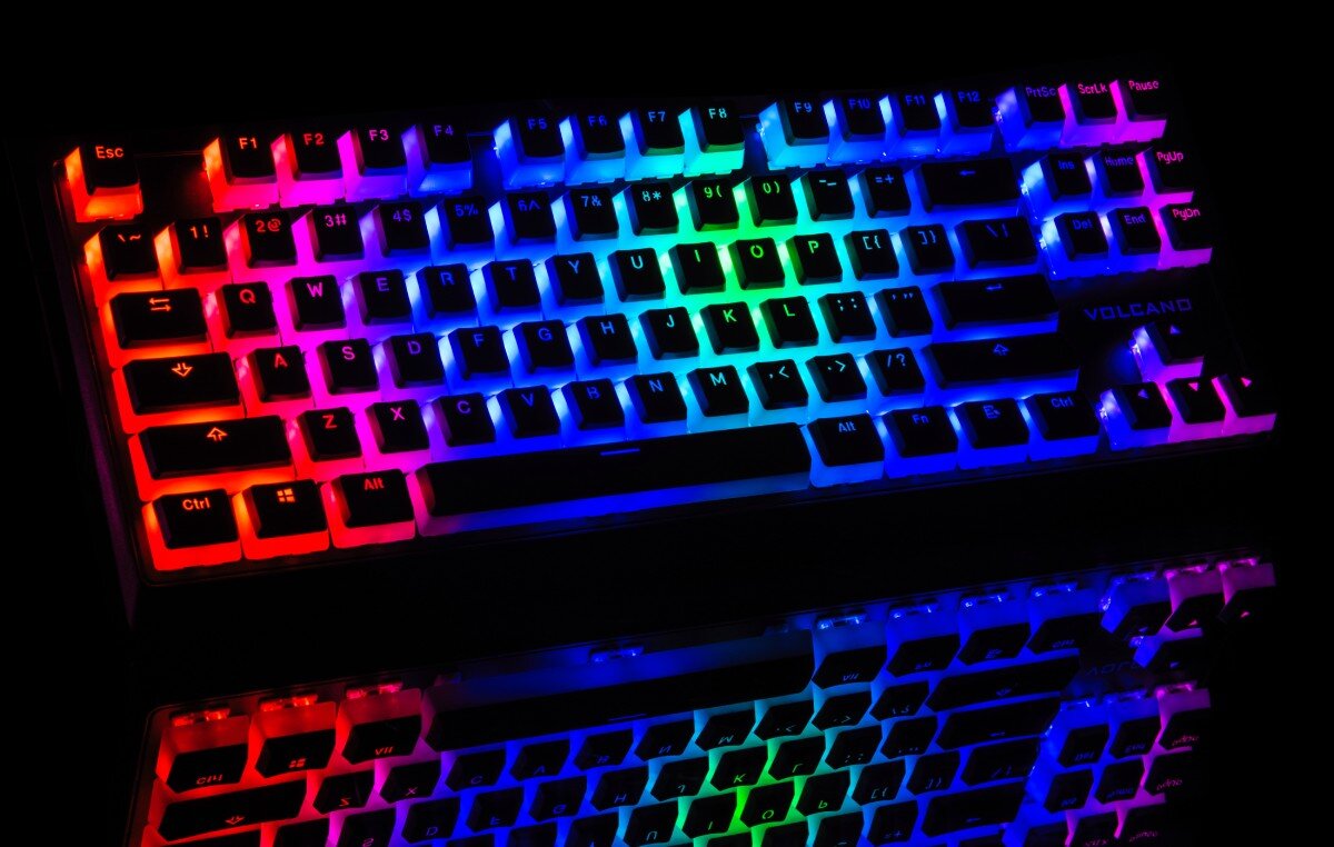 Klawiatura MODECOM Volcano Lanparty RGB podświetlenie nakładki efekty kolory
