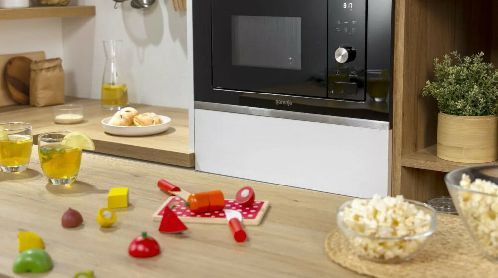 Kuchenka mikrofalowa GORENJE BMX201AG1BG blokada przed dziećmi