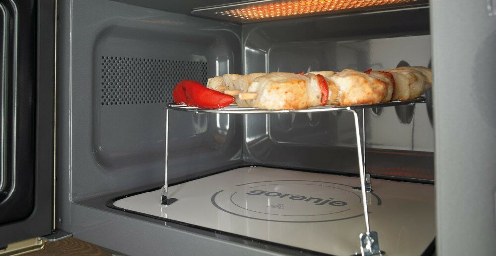 Kuchenka mikrofalowa GORENJE BM201AG1BG podgrzewanie talerza