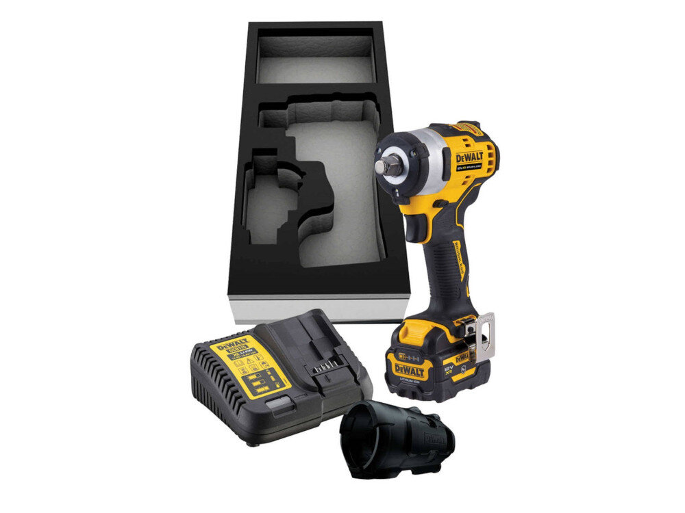 Klucz udarowy DEWALT DCF901P1G w zestawie akumulator osłona ochronna taca piankowa instrukcja obsługi w języku polskim karta gwarancyjna